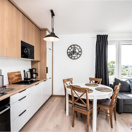 尤斯托尼莫斯基Apartament Marino公寓 外观 照片