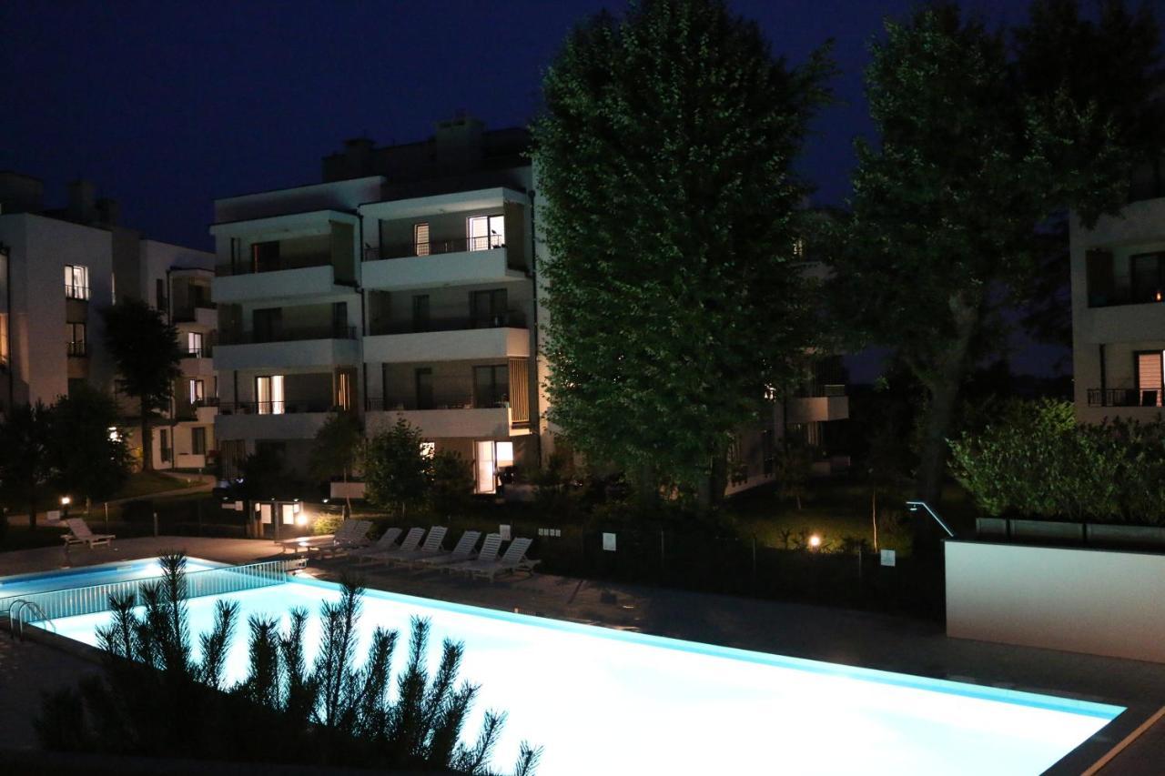 尤斯托尼莫斯基Apartament Marino公寓 外观 照片