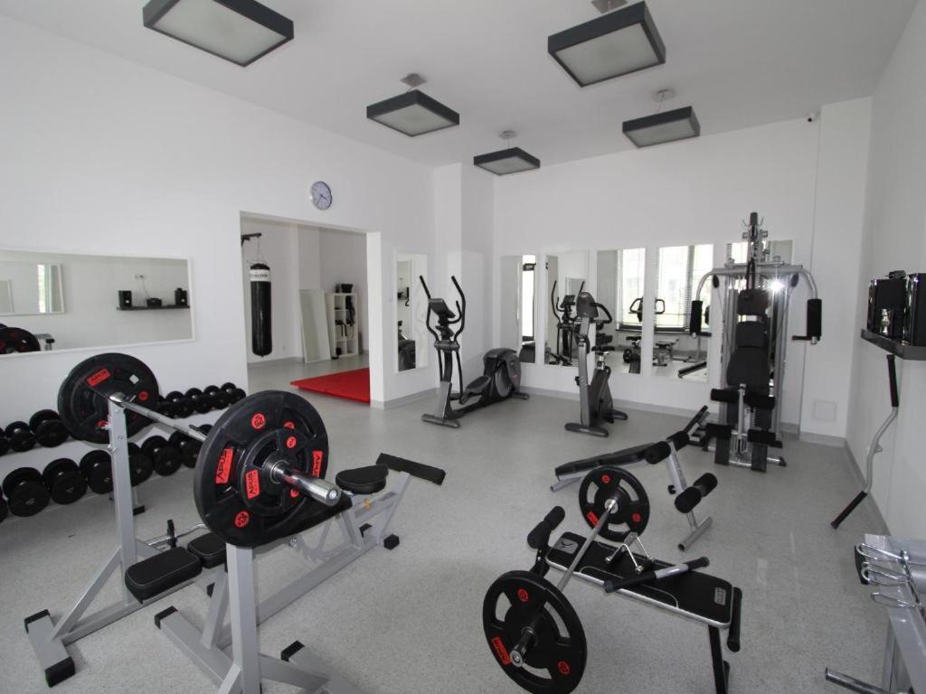 尤斯托尼莫斯基Apartament Marino公寓 外观 照片