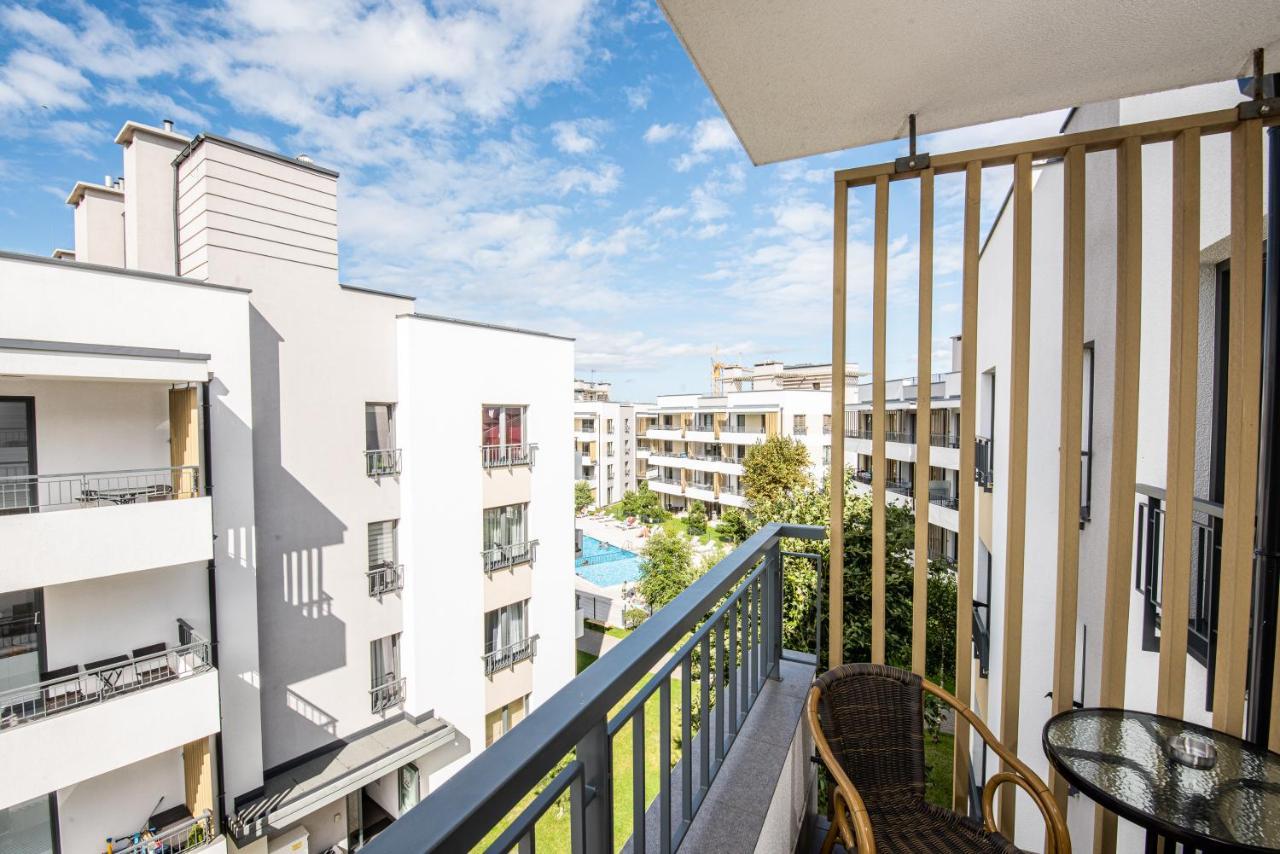 尤斯托尼莫斯基Apartament Marino公寓 外观 照片